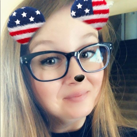 Meet your Posher, Phyllis - Picture 1 of 1